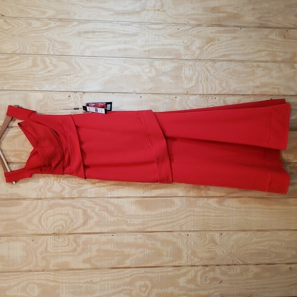 Alexander by Daymor Couture NWT Red Sleeveless Maxi Ball Gown Size 4 #10… - Picture 2 of 10